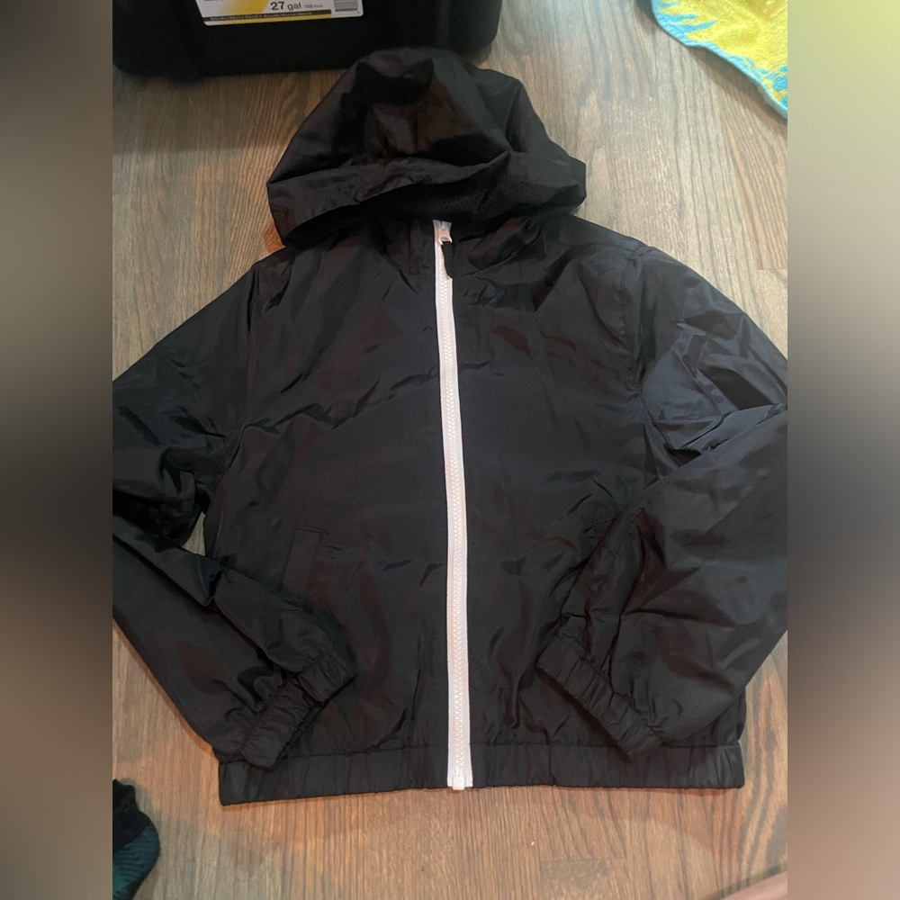 Justice Windbreaker‎ Black size 8